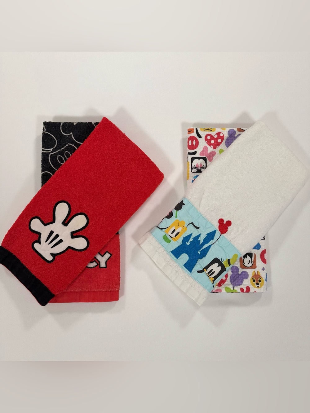 Disney Parks Kitchen Towels Lot Mickey Mouse Glove Spicy Emoji Castle Dish Cloth
